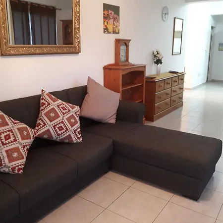 Blue Flamingo Holiday Apartment Paphos